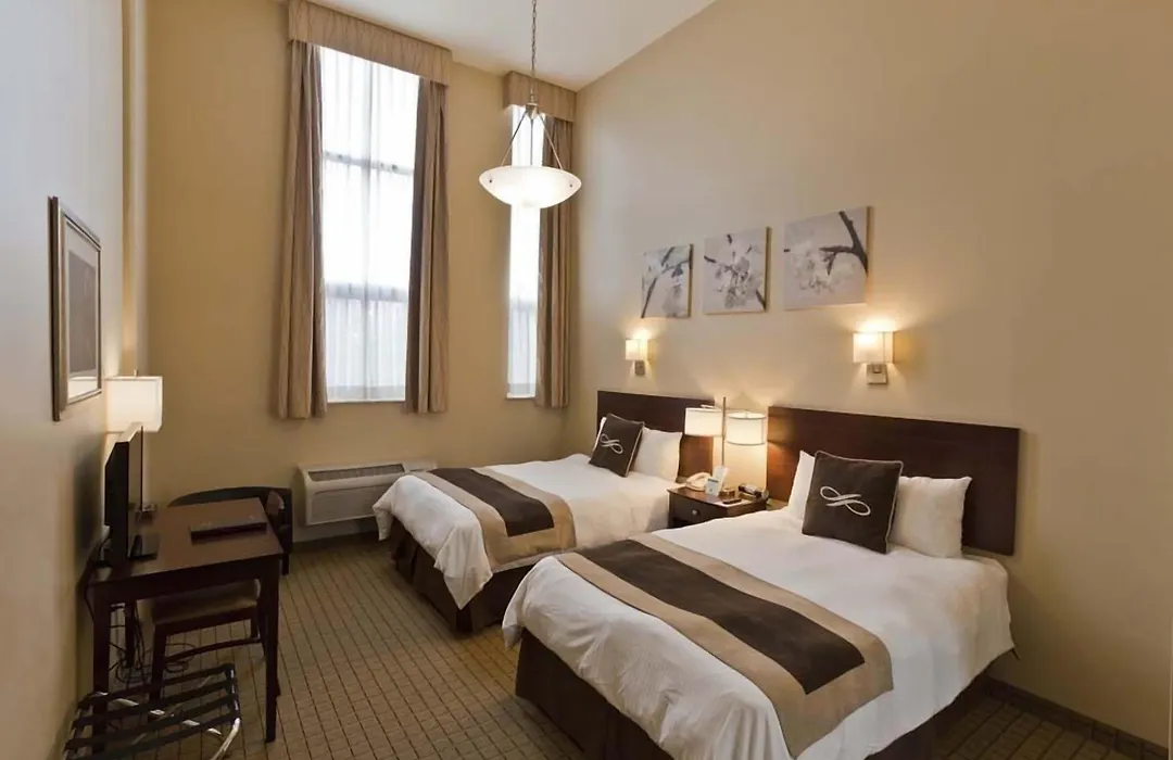 Pointe Plaza Hotel-1