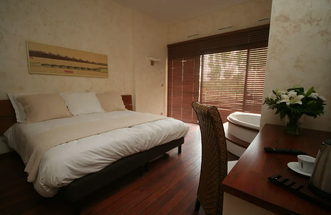 Ile du Gua Suites-1