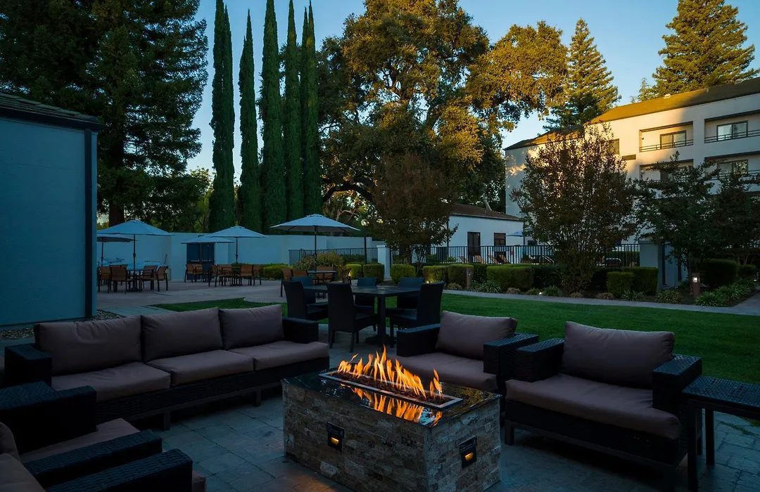Courtyard Sacramento Airport Natomas-1