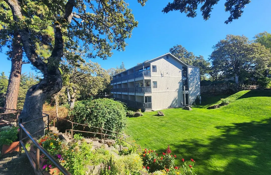 Westcliff Lodge-1