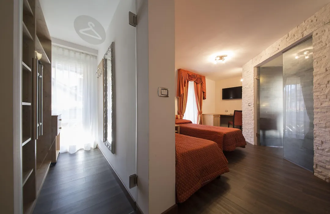 Hotel Touring-1