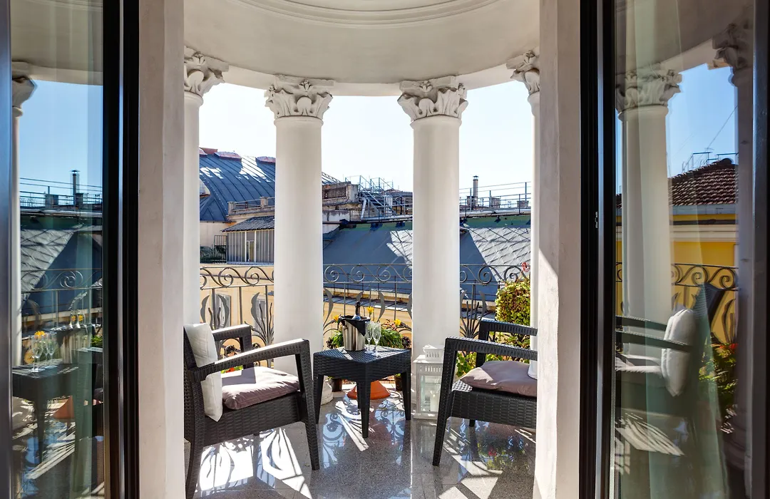 Dharma Luxury Hotel & Spa-1