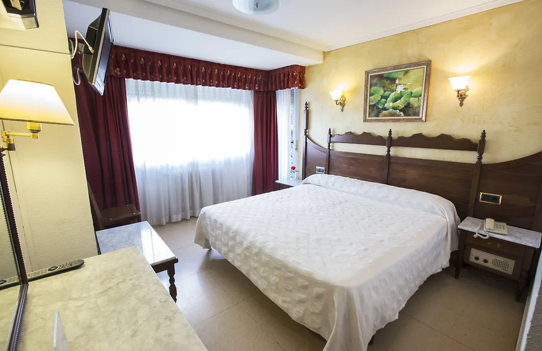 Hotel Reyes Catolicos-1