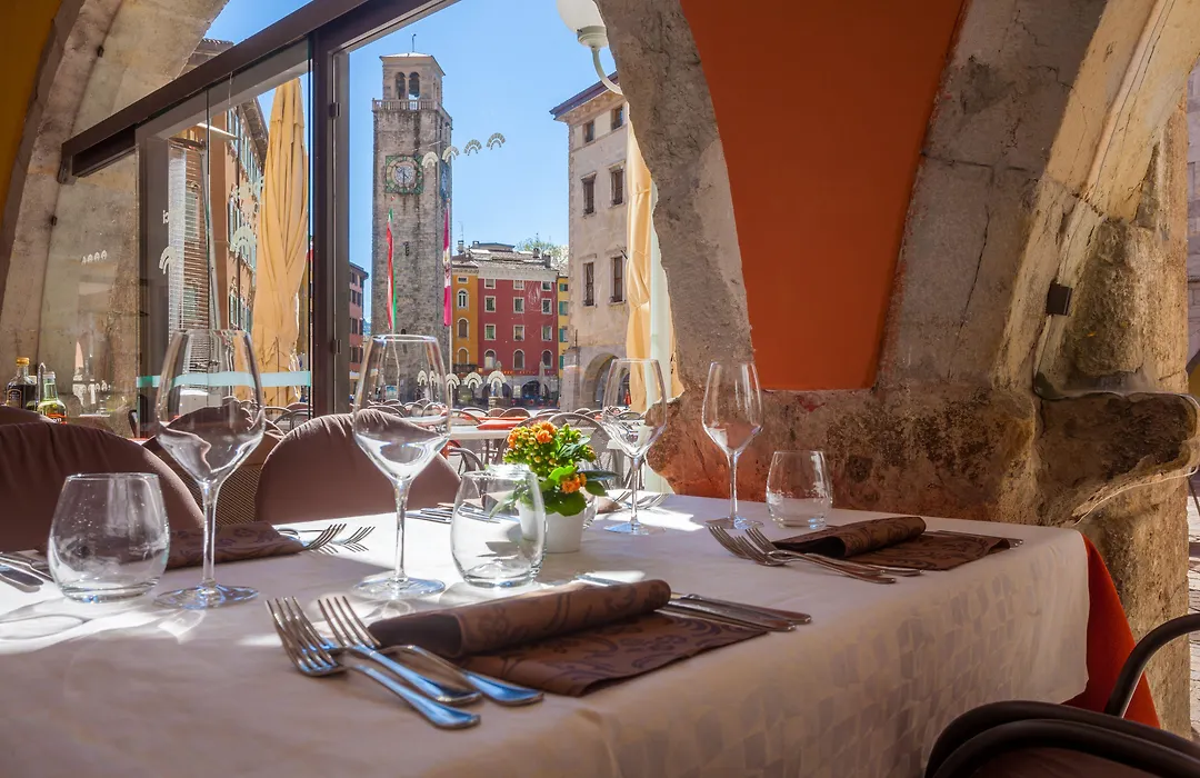 Hotel Portici - Romantik&Wellness-1