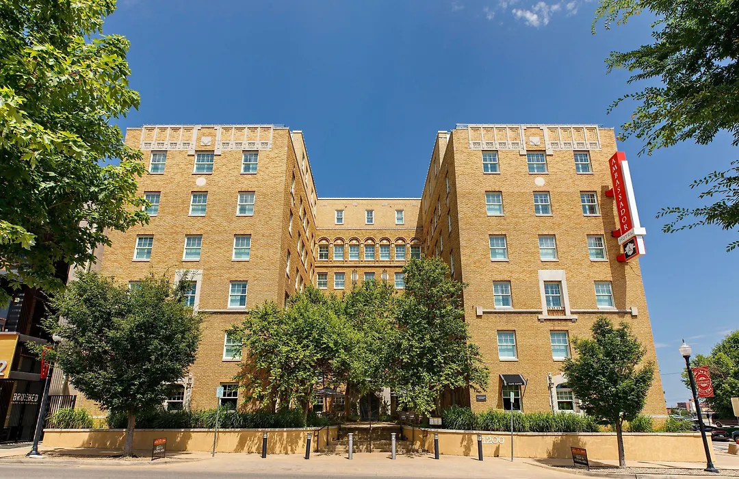 Ambassador Hotel Oklahoma City, Autograph Collection-1