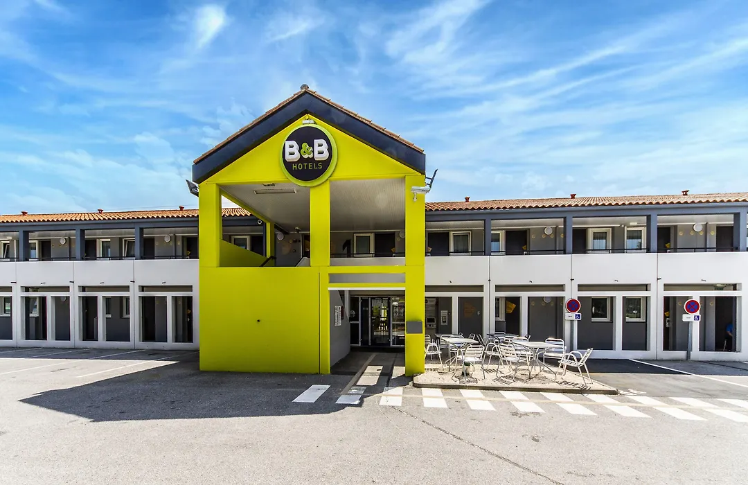 B&B HOTEL Perpignan Sud Porte d'Espagne-1
