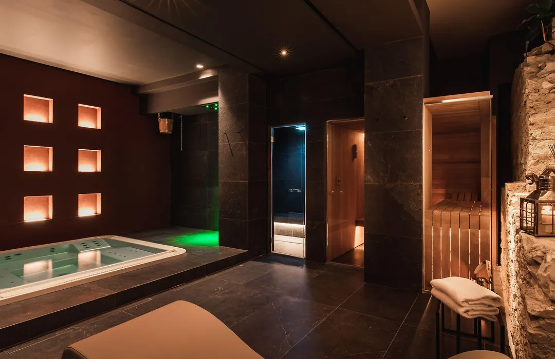 Seeport Hotel-1