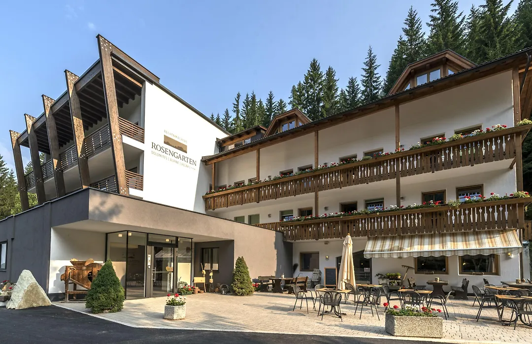 Hotel Rosengarten-1