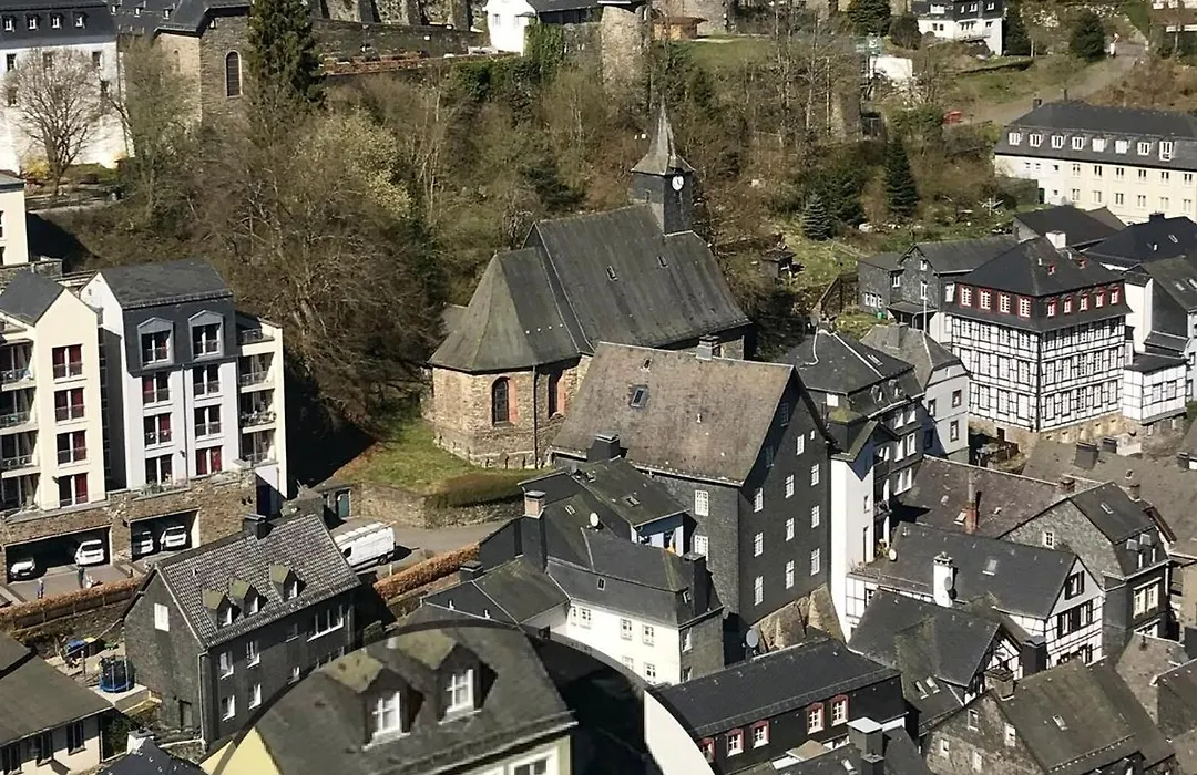 Hotel Alt Montjoie-1