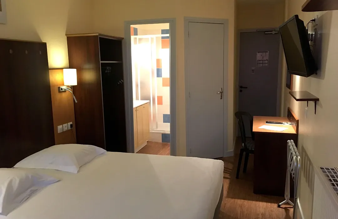 Hôtel Le Rivage vue sur mer - LOGIS - Châtelaillon-plage-1