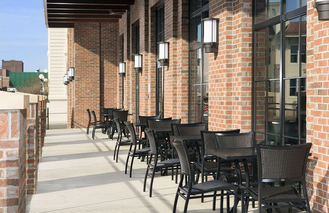 Holiday Inn Express Pensacola Downtown By Ihg-1