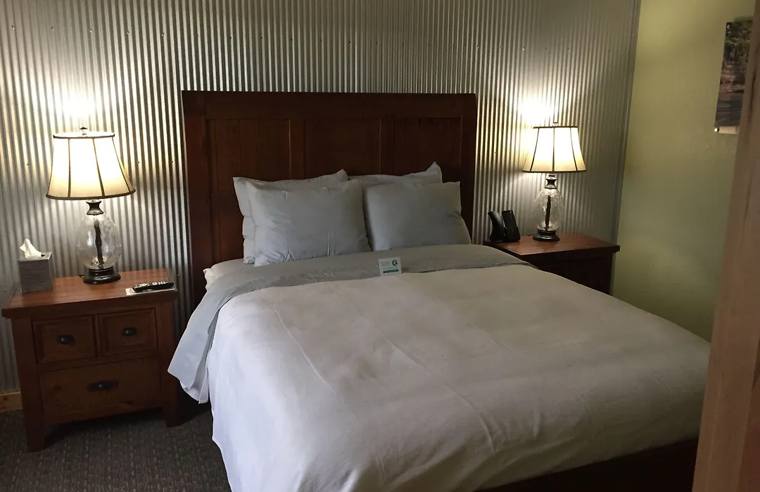 Roam Inn-1