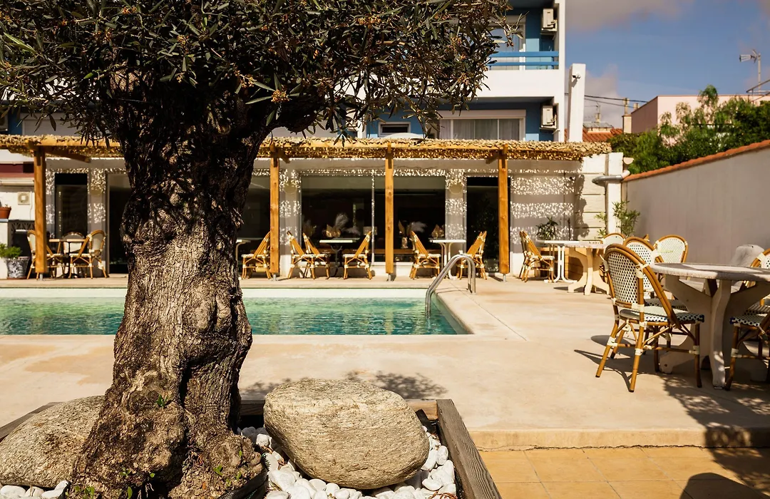 Hôtel Les Sables-1