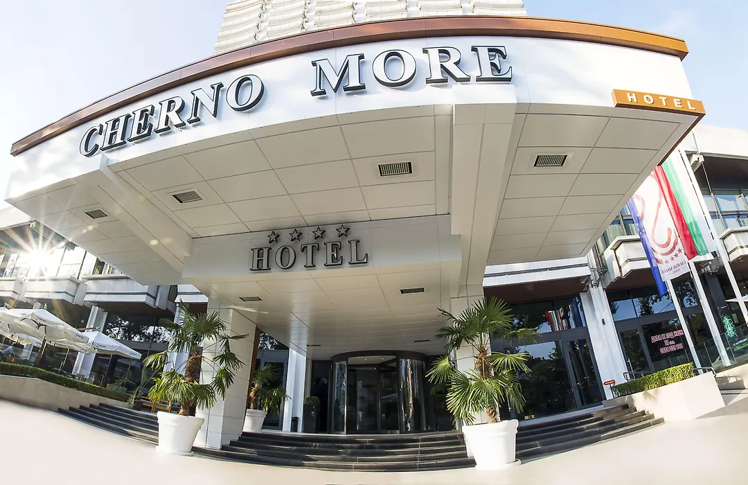 Hotel Cherno More-1