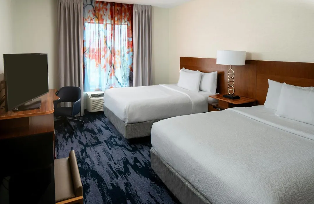 Fairfield Inn & Suites By Marriott Savannah Midtown-1