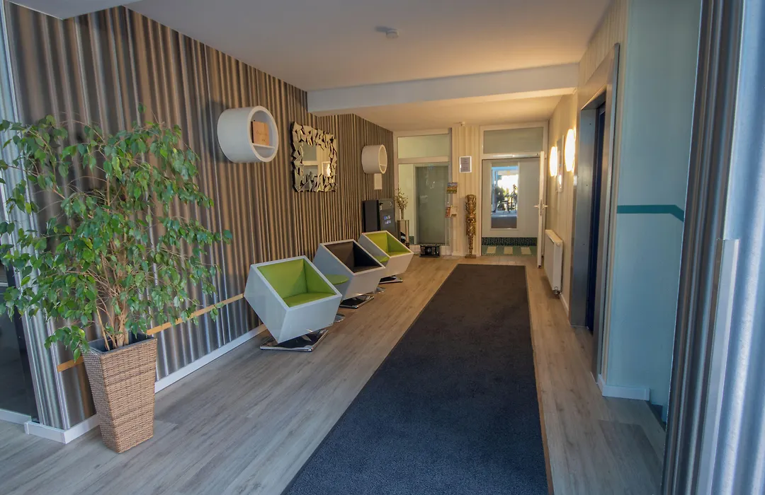 Check Inn Hotel Merseburg-1