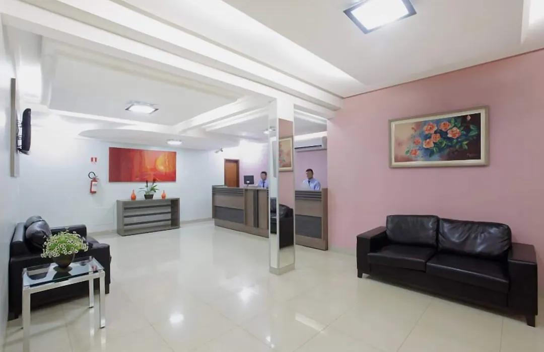 Augustu'S Hotel-1