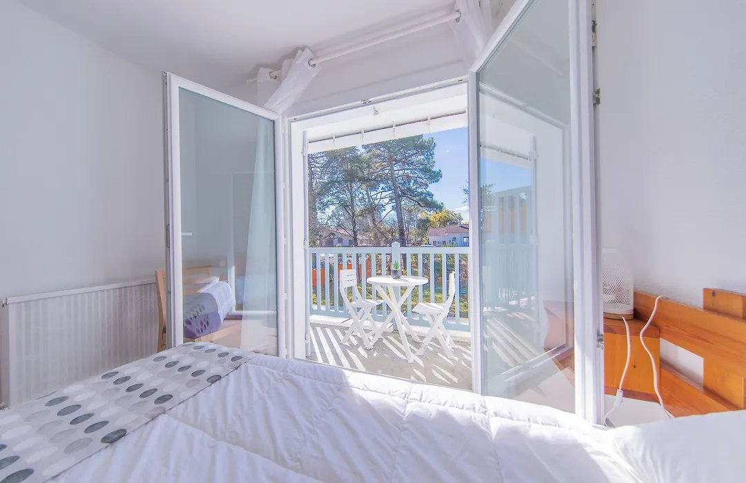Hôtel Land'Azur-1