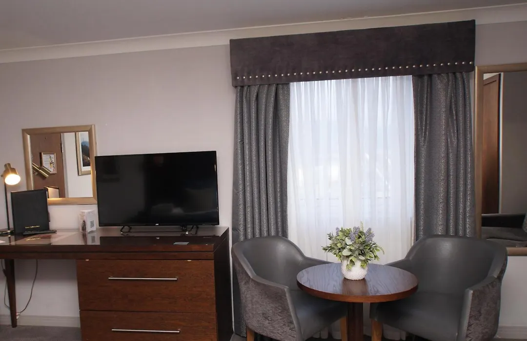 Golden Lion Hotel-1