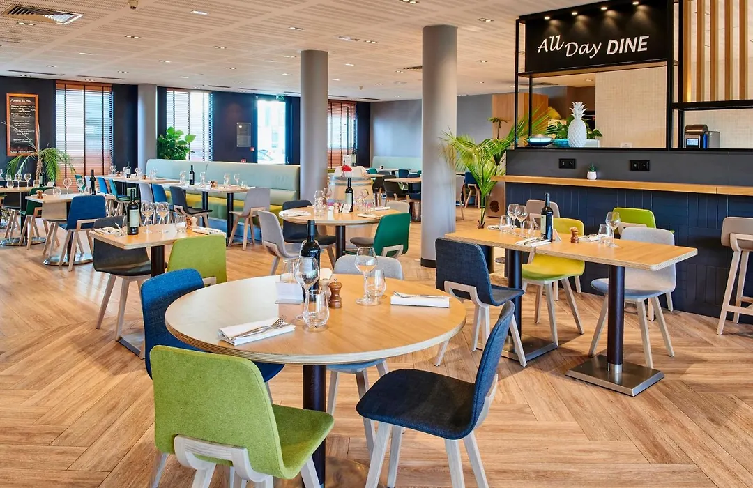 Holiday Inn Bordeaux Sud - Pessac, an IHG Hotel-1