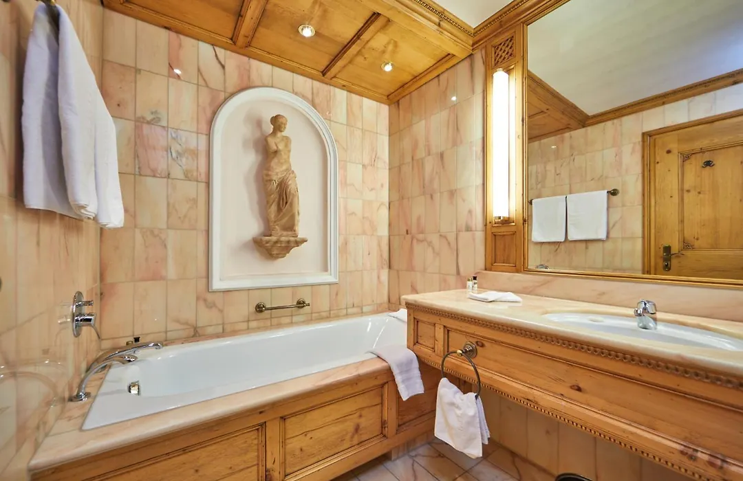 Parkhotel Wallgau 4 Sterne Superior Alpenjuwel mit Spa Genuss, Golf&Wellness in der Karwendel-Region Tradition trifft Eleganz im stilvollen Rückzugsort-1