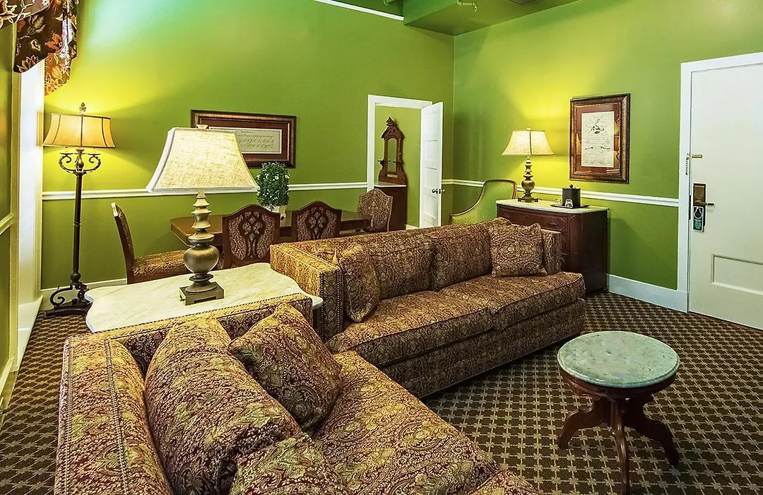 Menger Hotel-1