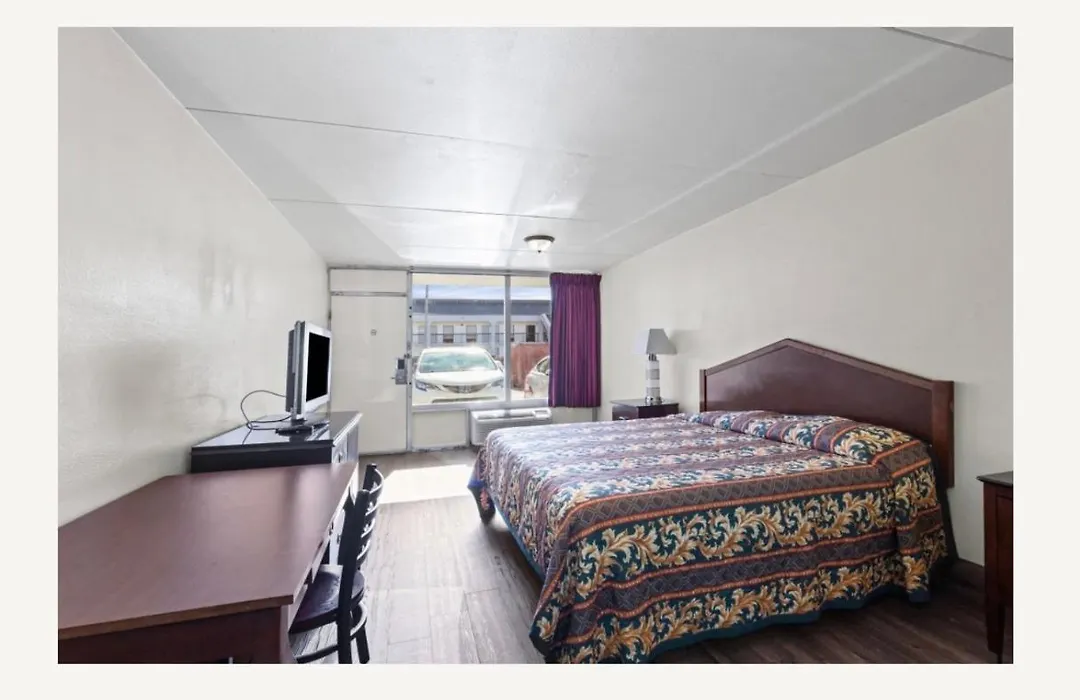 Family Inns Of America - Mobile-1