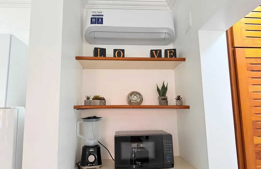Flat estudio 110 Amarilis Riviera de São Lourenço, 03 piscina climatizada, serviço de hotelaria, limpesa e troca de toalhas diária, carregador veiculo elétrico e servico de praia finais de semana WiFi 500-1