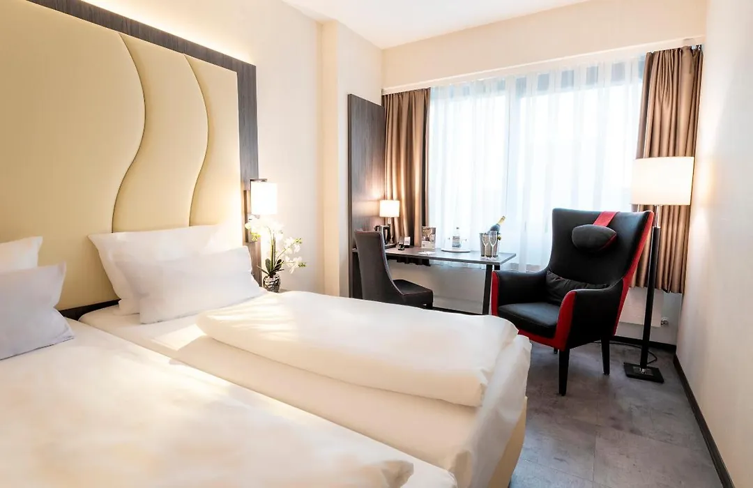 Plaza Inn Mannheim-1