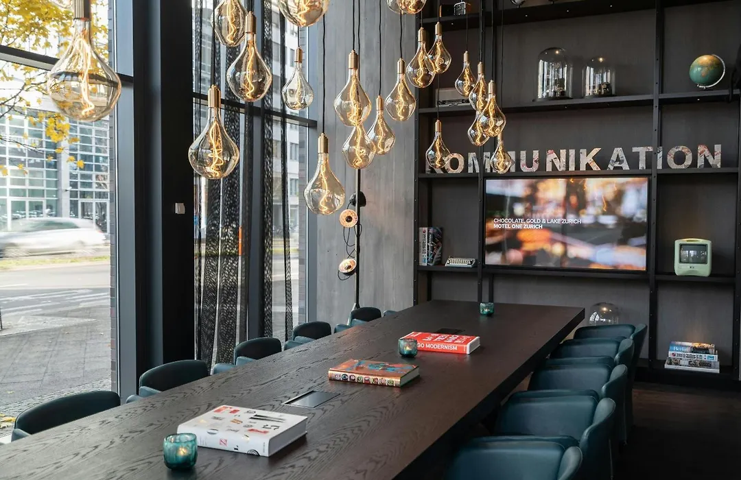 Motel One Berlin-Spittelmarkt-1