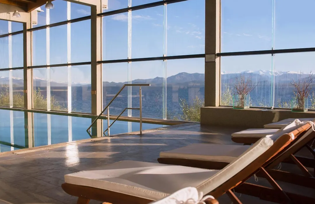 Alma Del Lago Suites&Spa-1