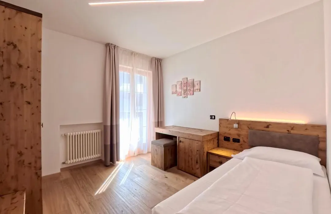 Hotel Cristallo-1