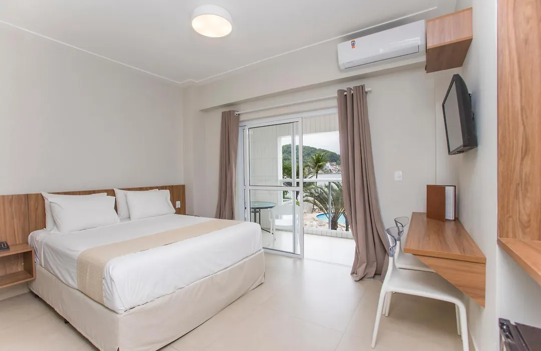 Ilha Porchat Hotel-1