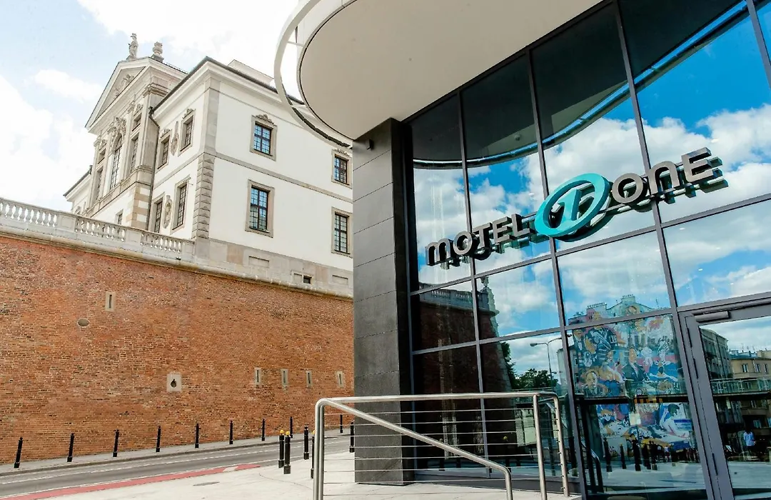 Motel One Warsaw-Chopin-1