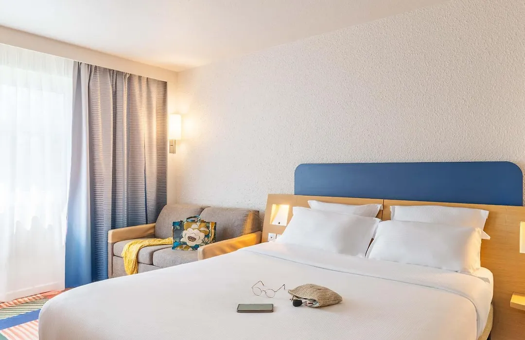 B&B HOTEL Lyon Nord-1