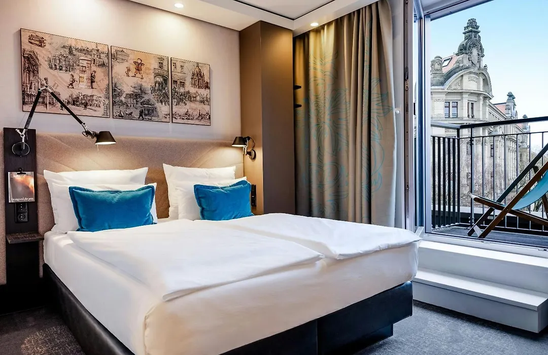Motel One Dresden - Palaisplatz-1
