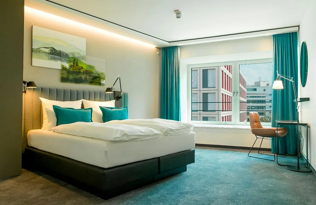 Motel One Stuttgart-Hauptbahnhof-1
