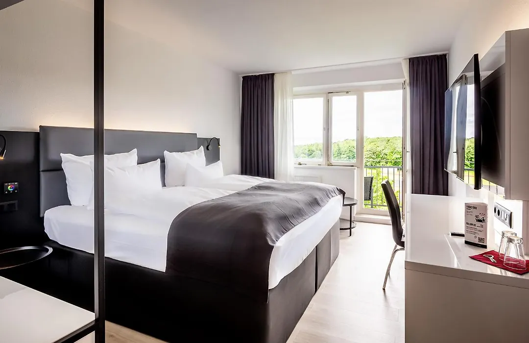 DORMERO Hotel Weimar-1