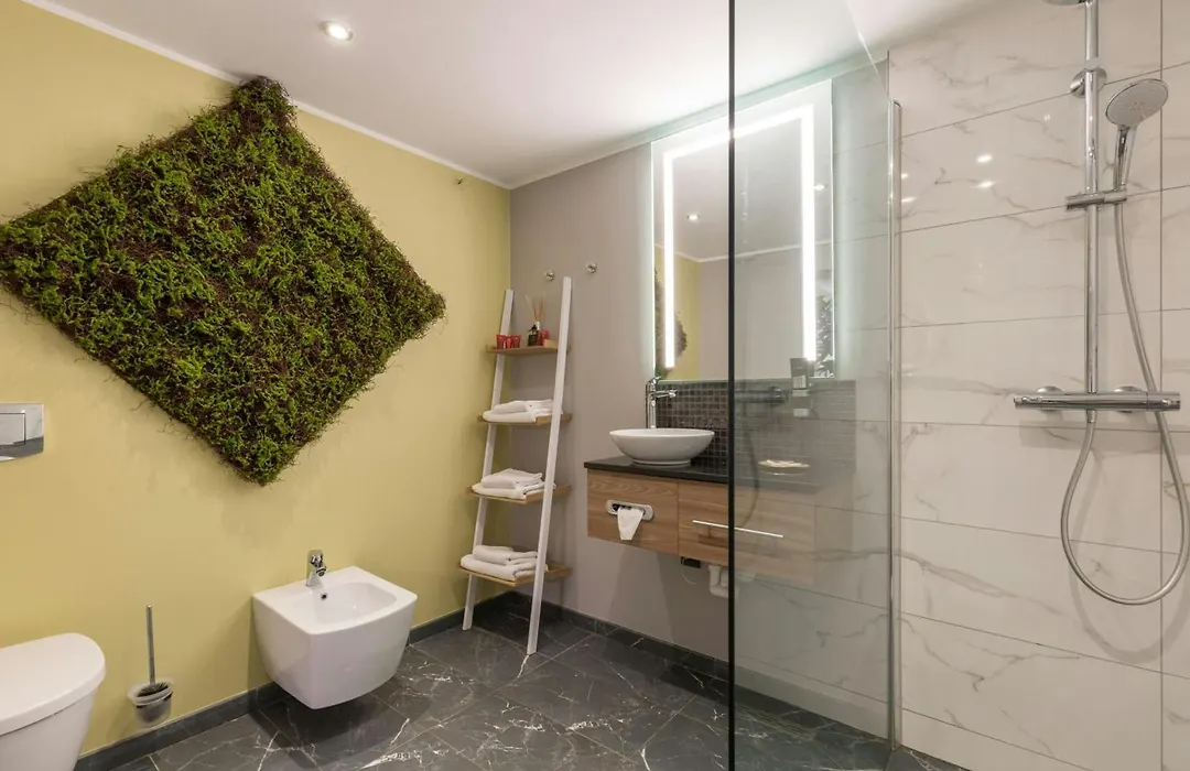Leonardo Hotel Antwerpen-1