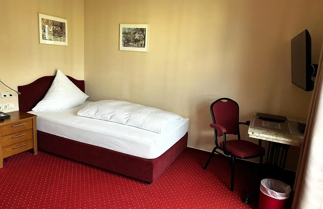 Strandhotel Grömitz-1