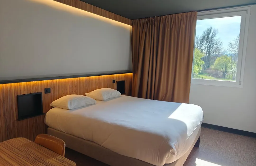 B&B HOTEL Clermont-Ferrand Nord Riom-1