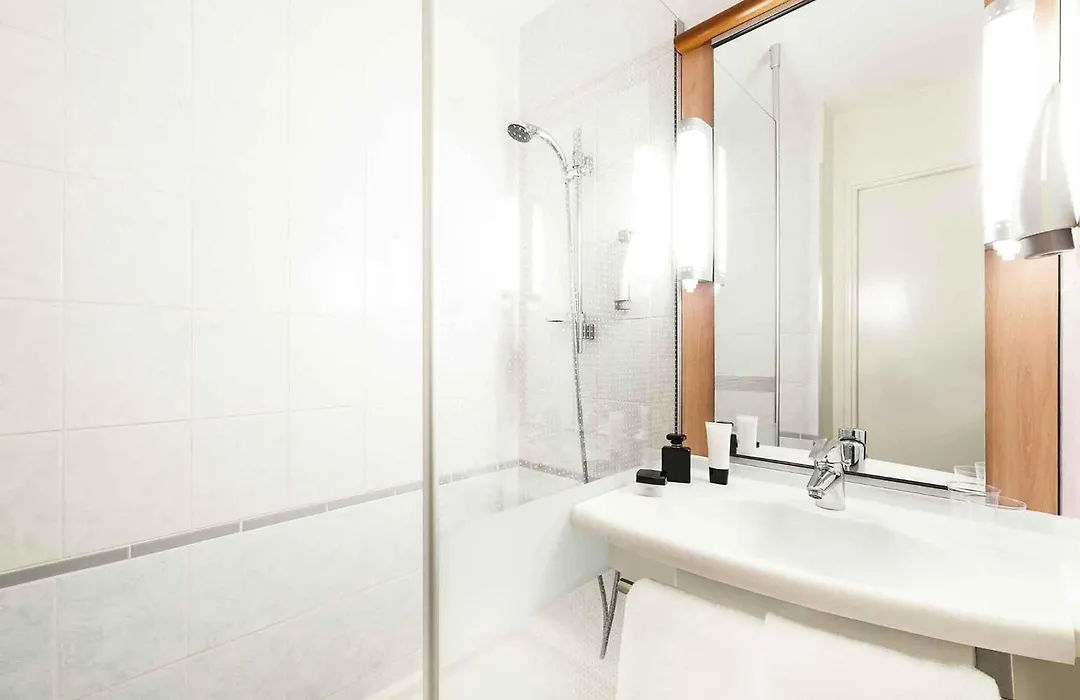 ibis Châtellerault-1