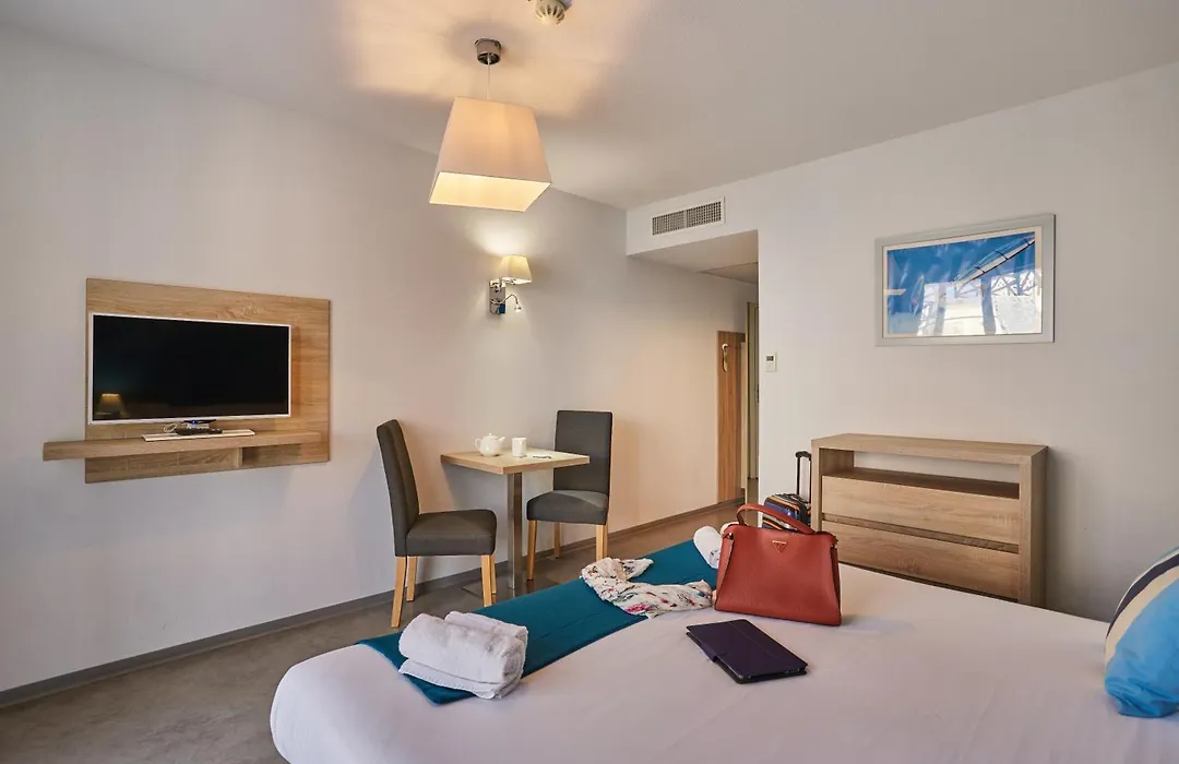 Appart'Hotel Odalys Nakâra-1