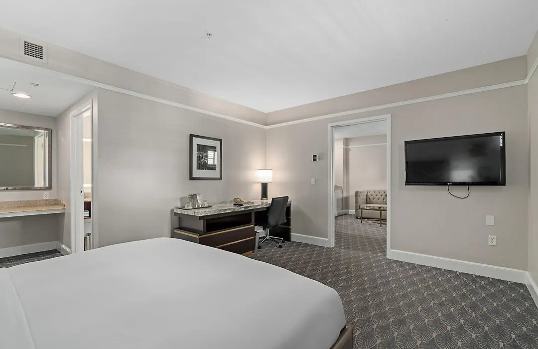 Hilton President Kansas City-1