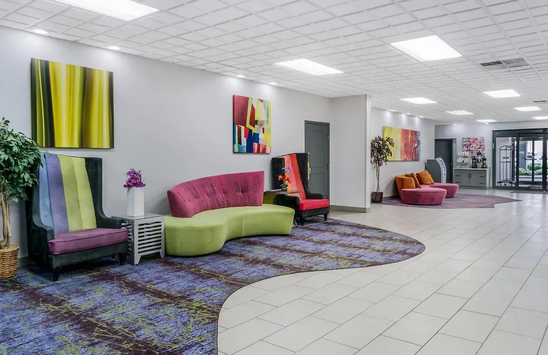 Quality Inn & Suites Banquet Center-1