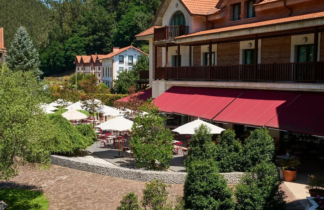 Gran Hotel Balneario De Puente Viesgo-1