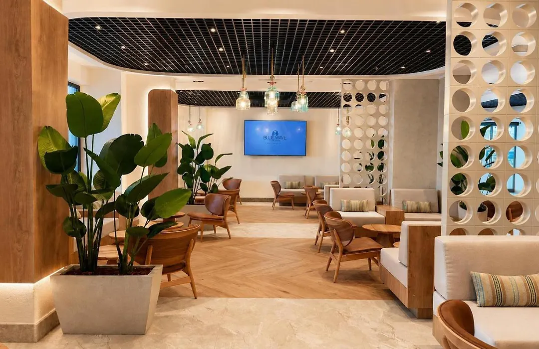 Blue Wave Suite Hotel-1