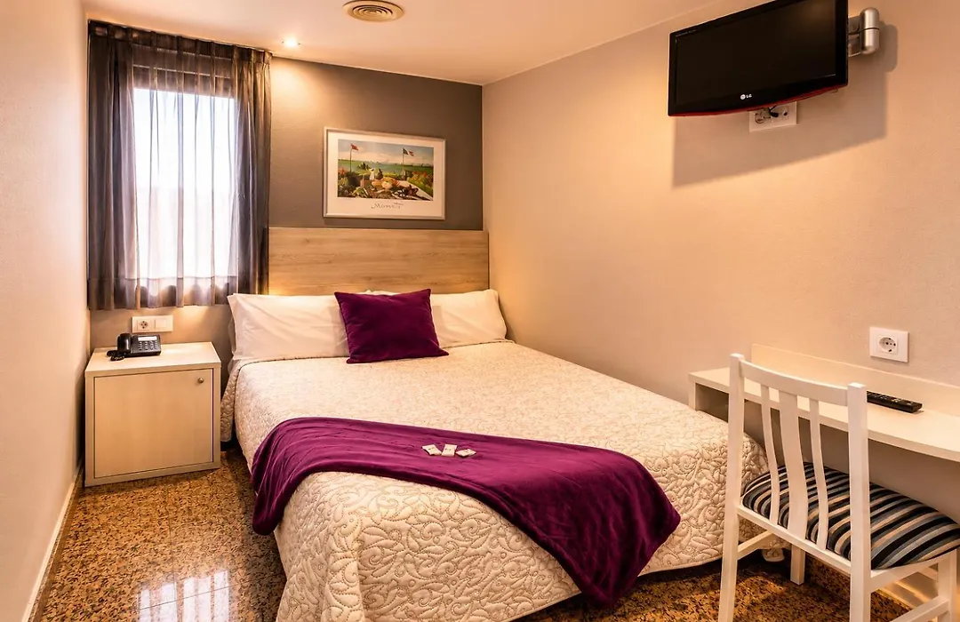Hotel Nuevo Triunfo-1