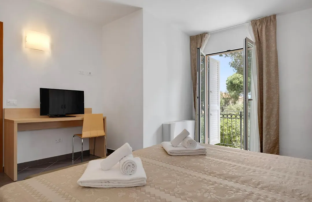 Borgo Al Mare-1