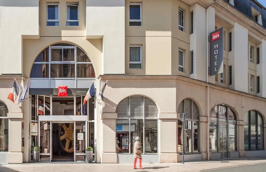ibis Poitiers Centre-1